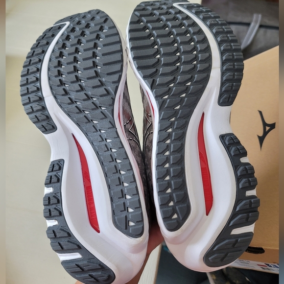 🆕️ Mizuno Wave Inspire 19 Running Shoes - Like New in Harbor Mist / White - Picture 15 of 16